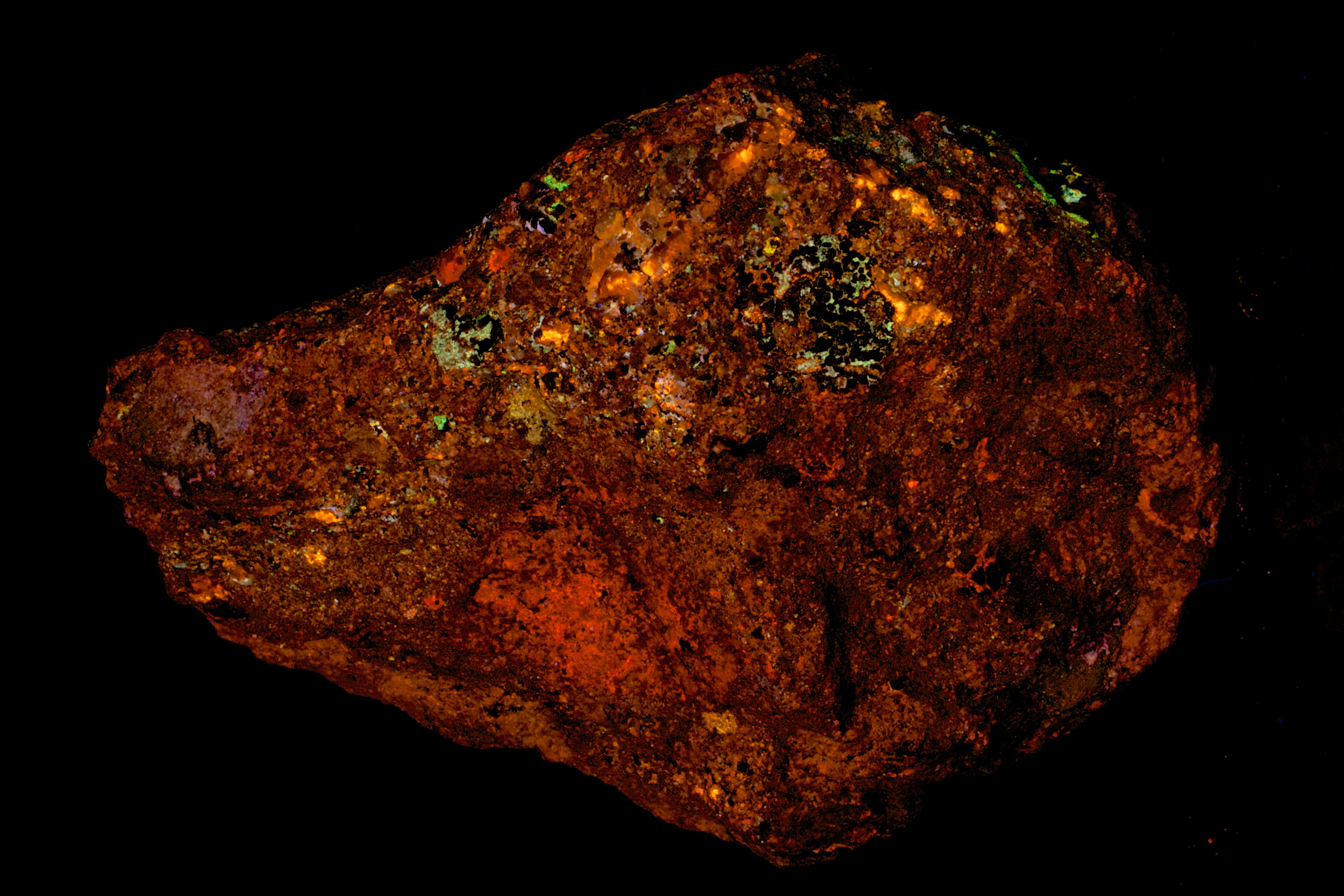Fluorescence under midwave UV light.
