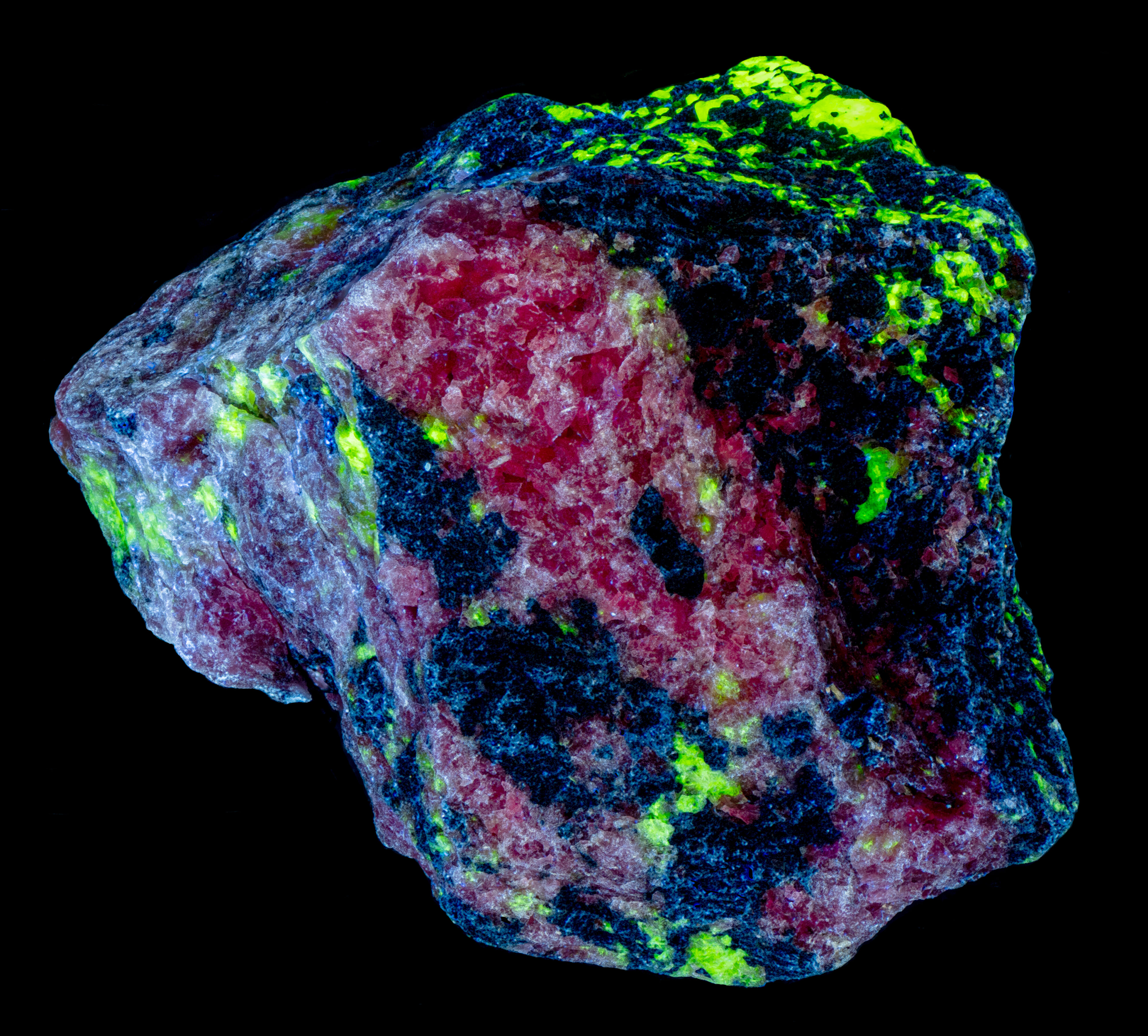 Fluorescence under longwave UV light. Side 2.