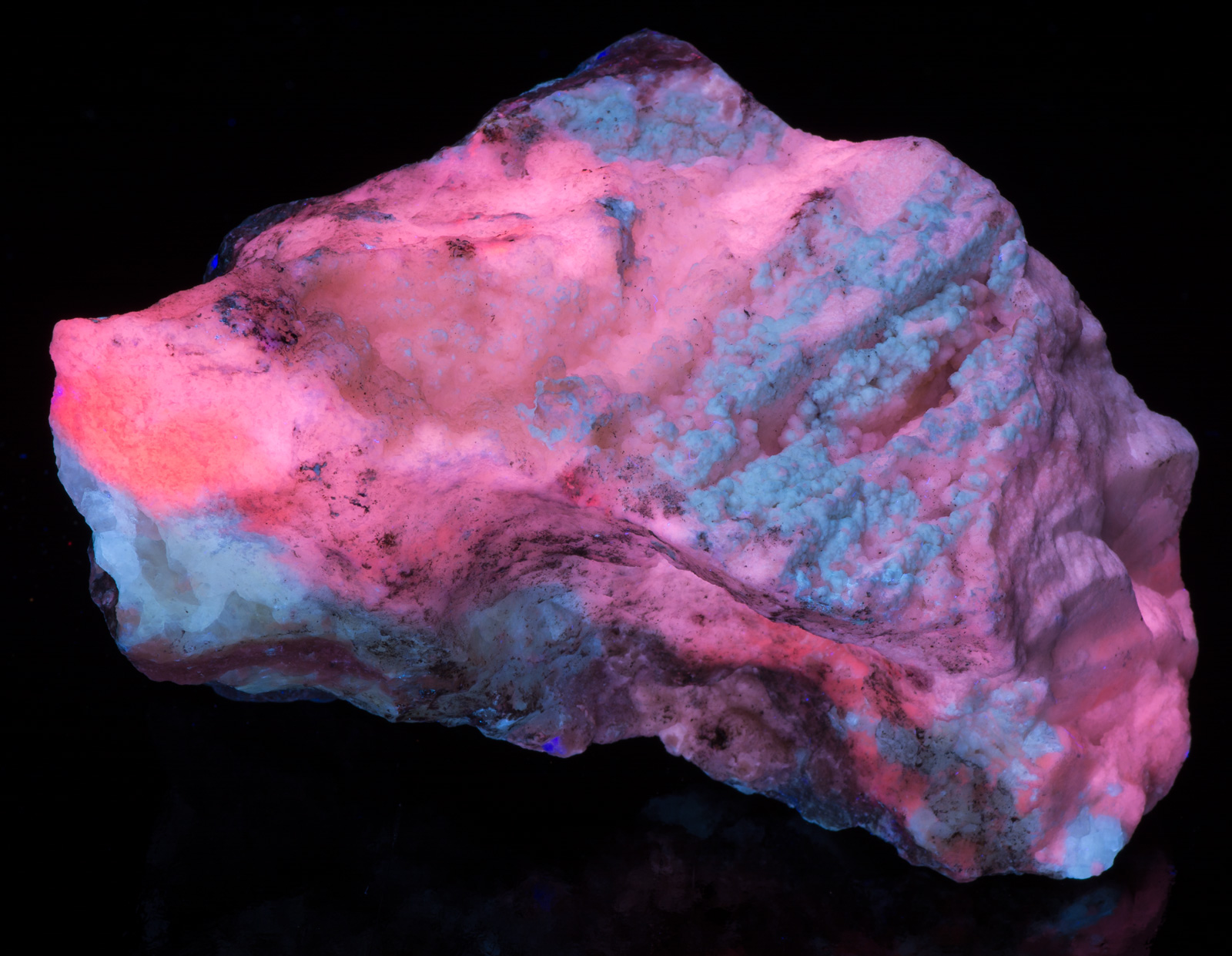Fluorescence under shortwave UV light.