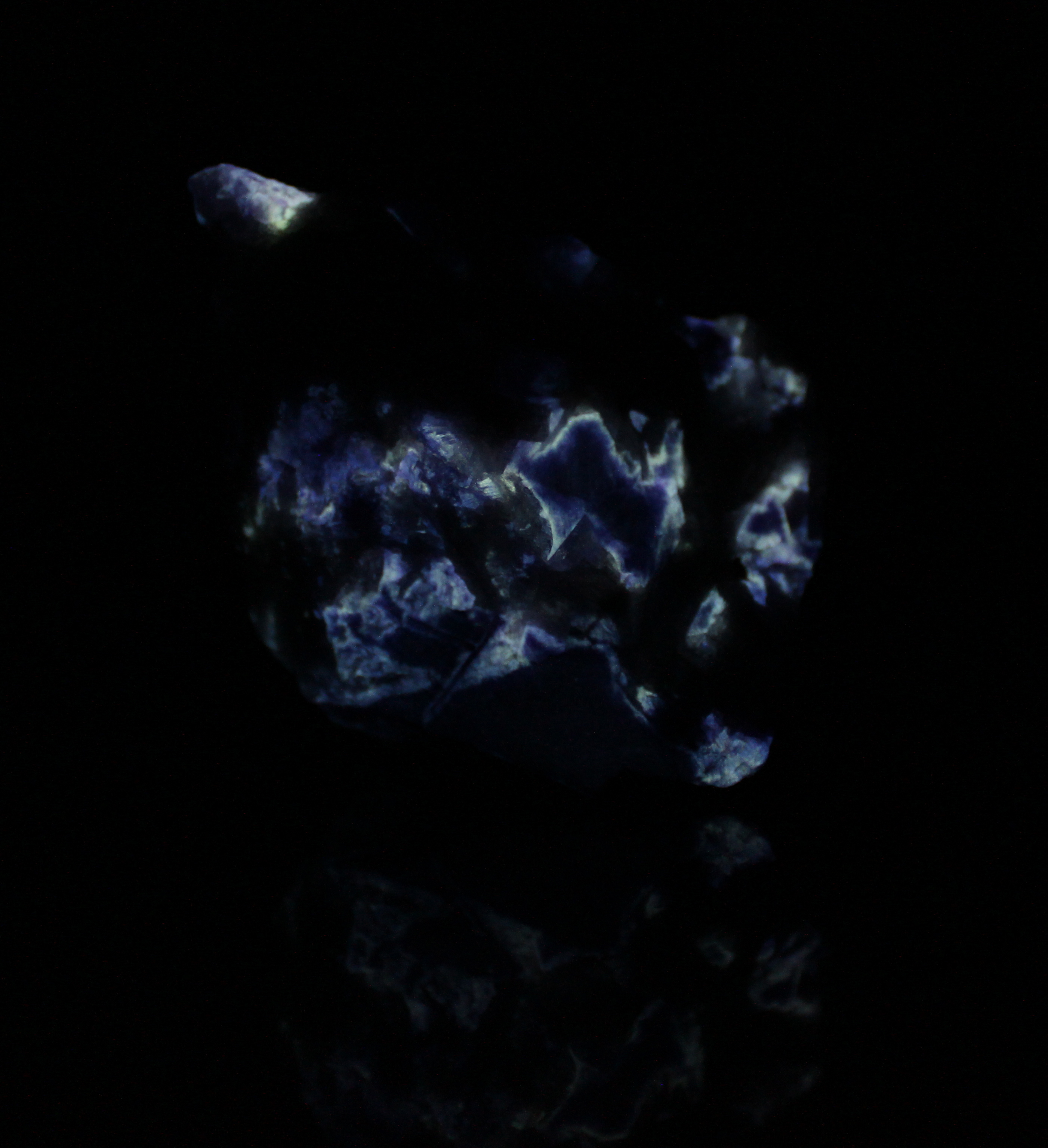 Afterglow after exposure to shortwave UV light.