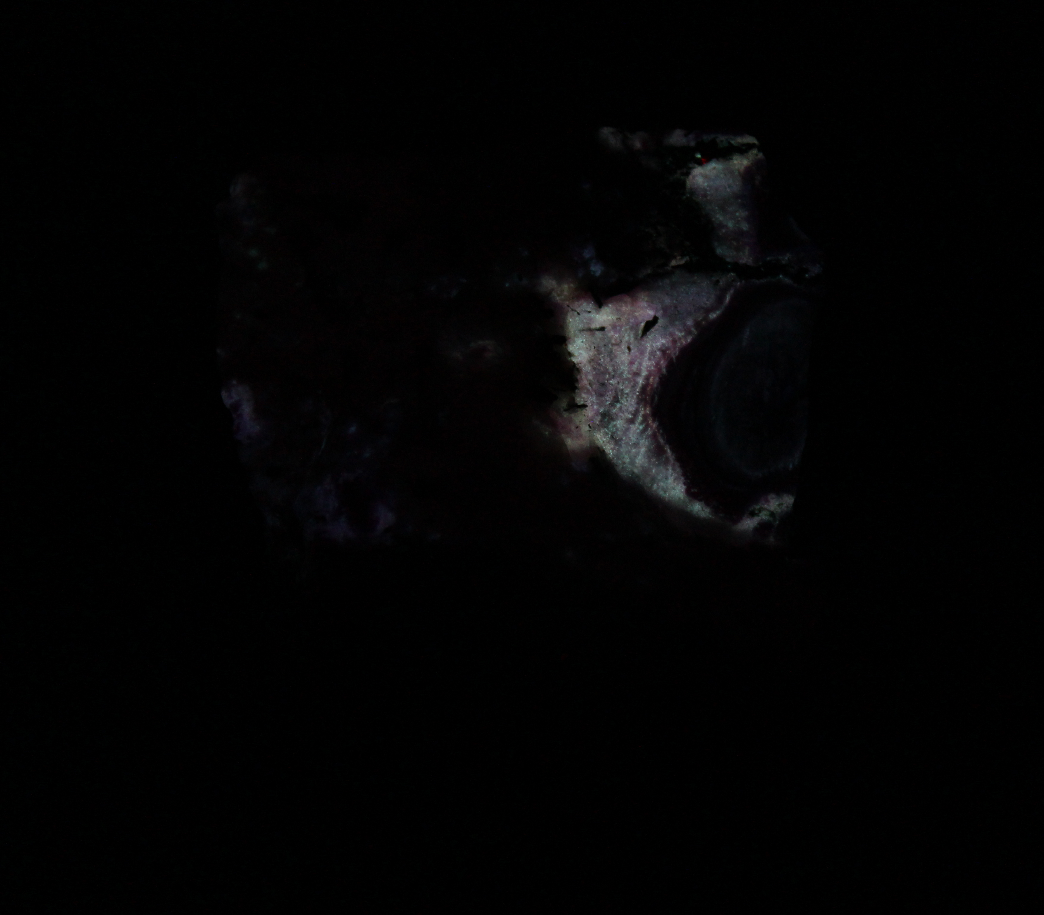 Afterglow after exposure to shortwave UV light.