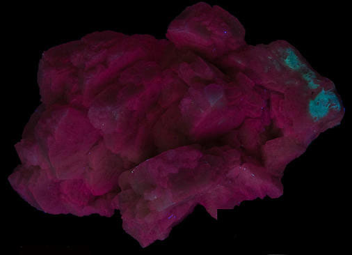 Fluorescence under shortwave UV light.