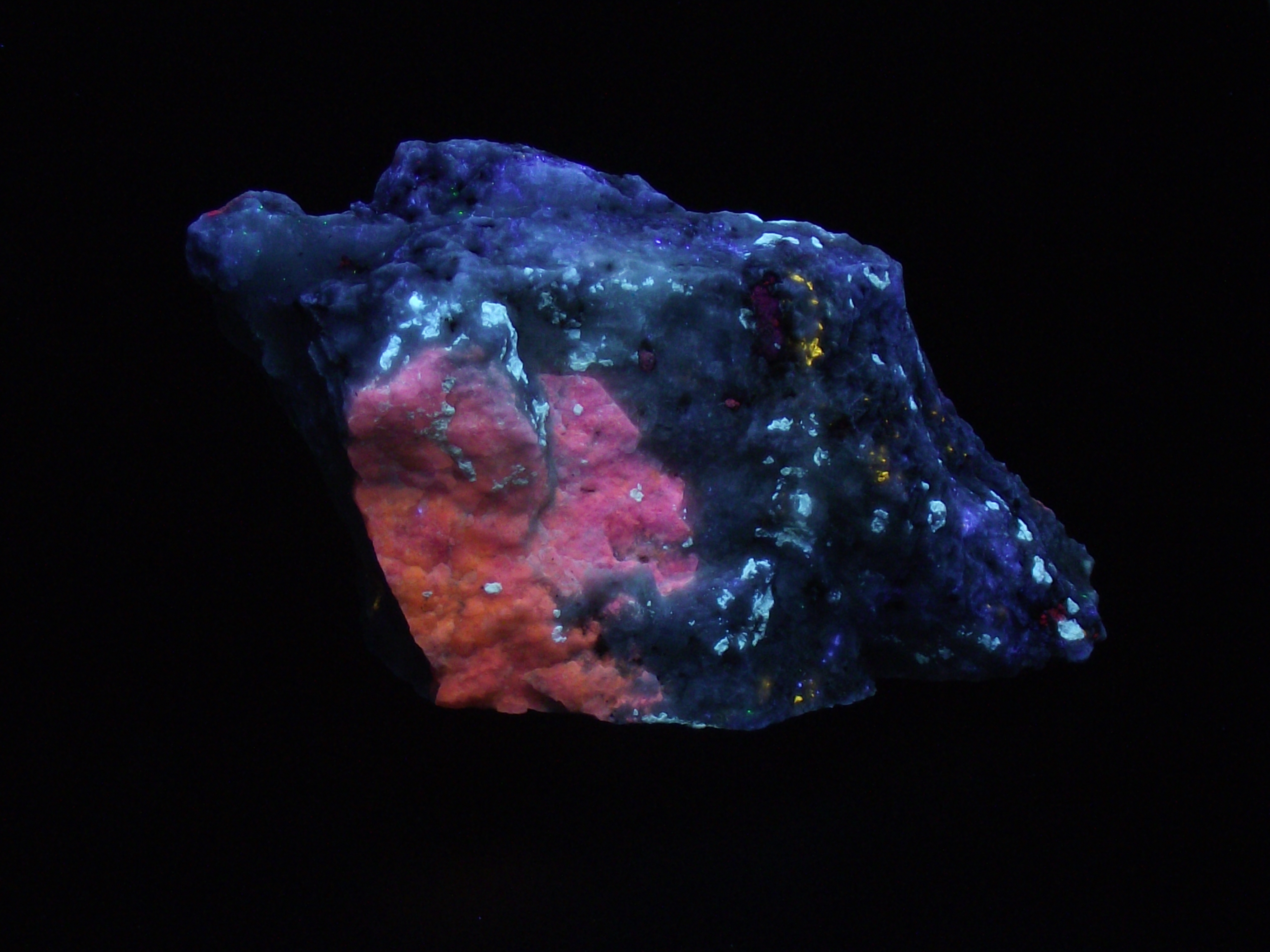 Fluorescence under midwave UV light.
