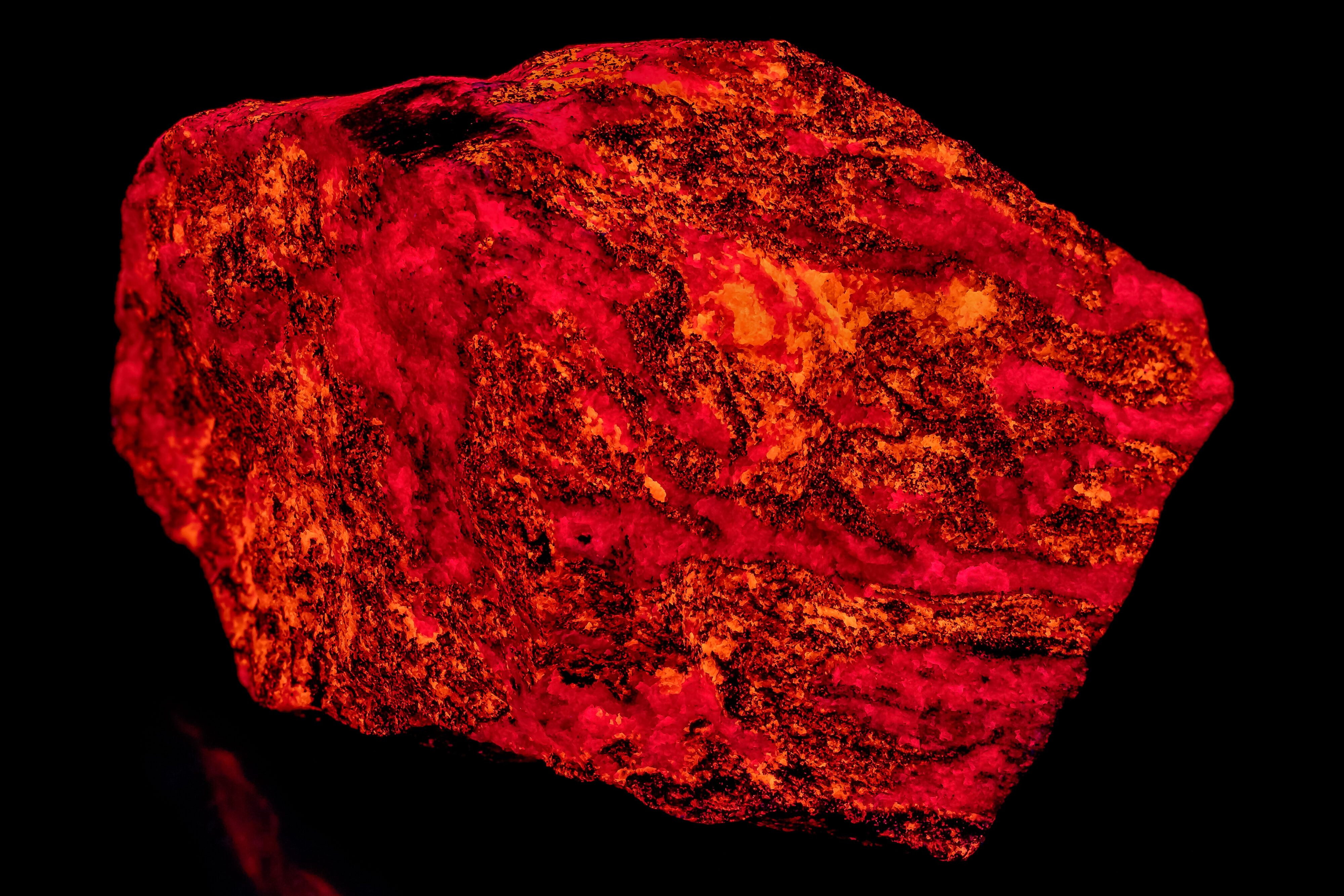 Fluorescence under shortwave UV light.