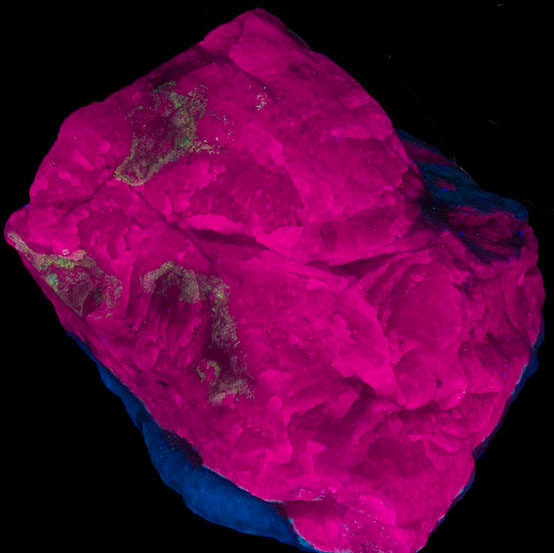 Fluorescence under shortwave UV light.