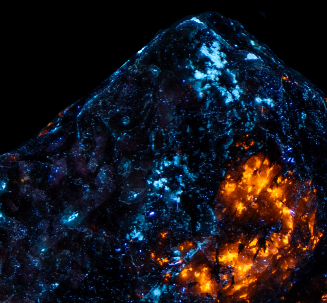 Fluorescence under longwave UV light. Closeup.