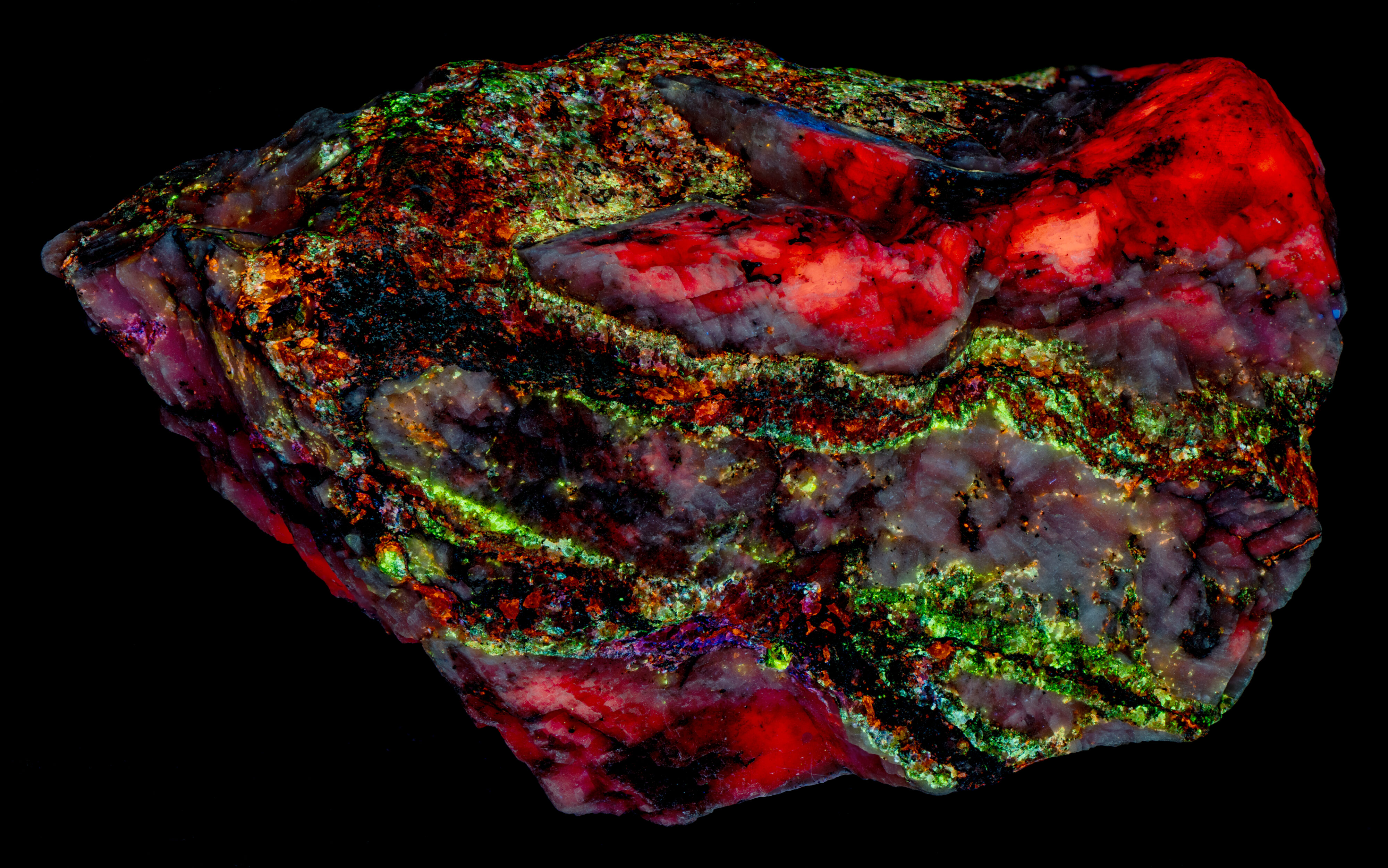 Fluorescence under midwave UV light.