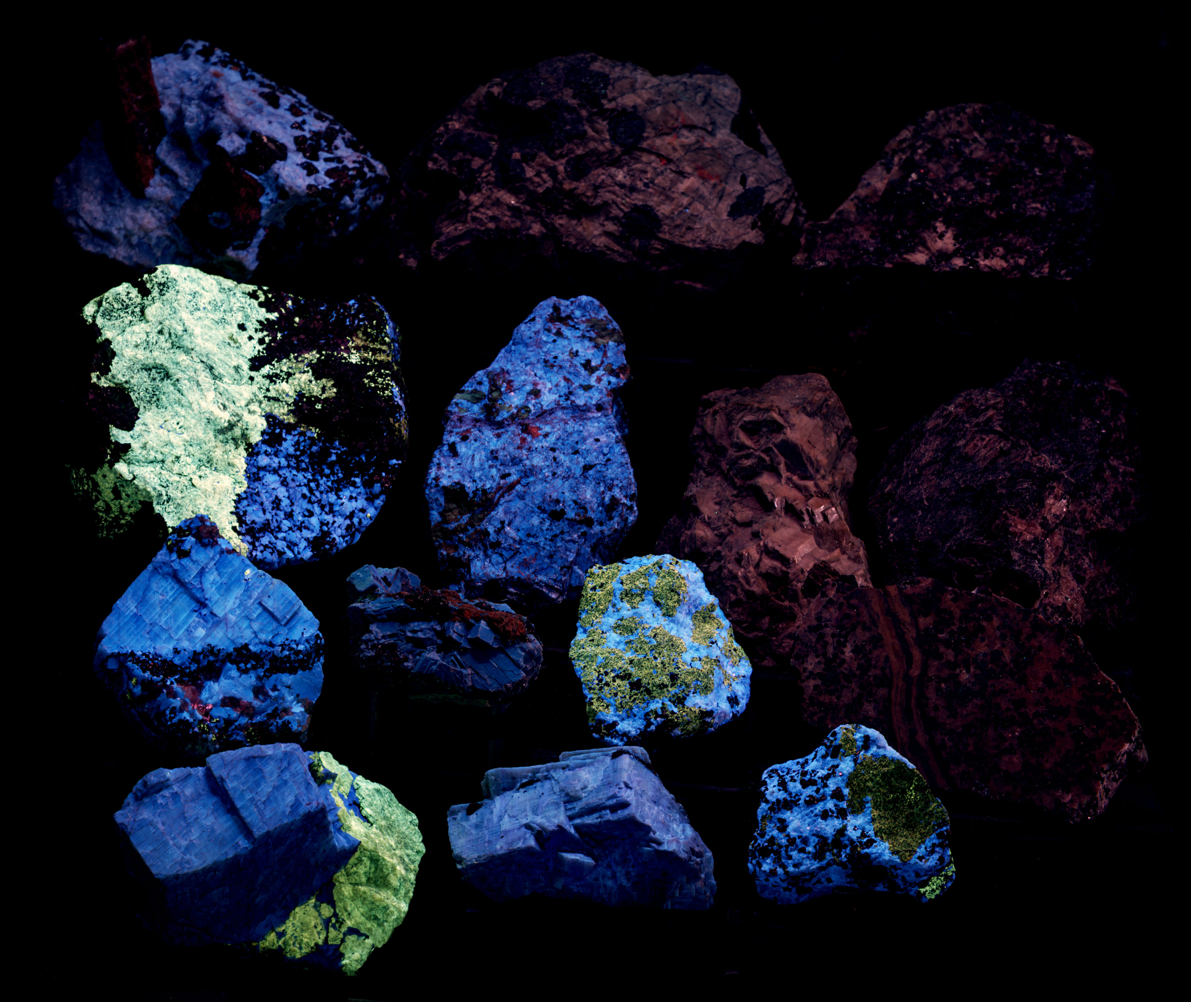 Ultraviolet fluorescence under shortwave UV light. False color of 310 nm, 350 nm, and 394 nm bandpass images.