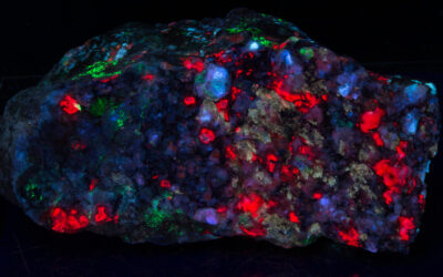 Crack that Rock! (You never know what’s inside)