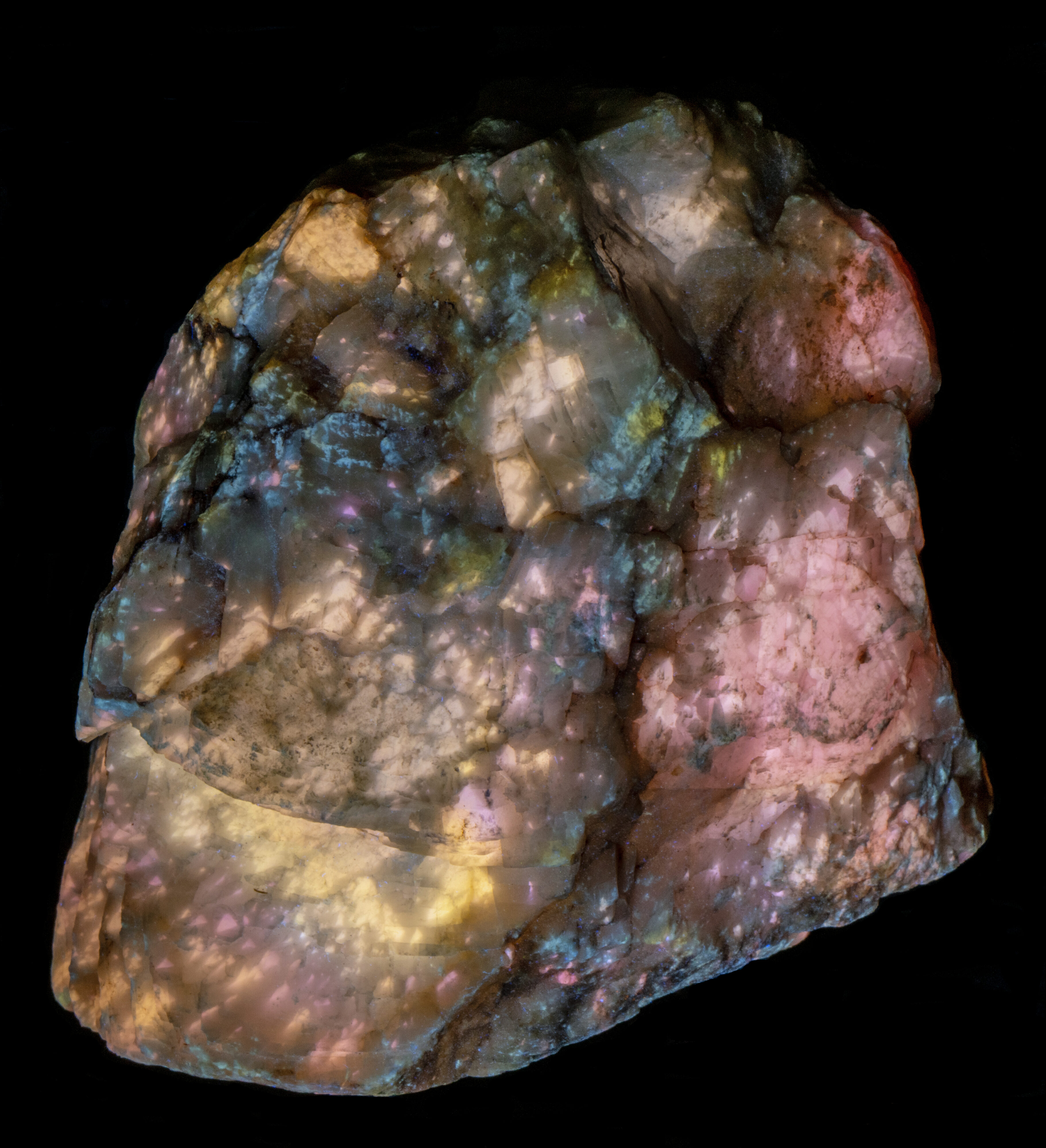 Fluorescence under 340 nm LED UV light. Side 2.