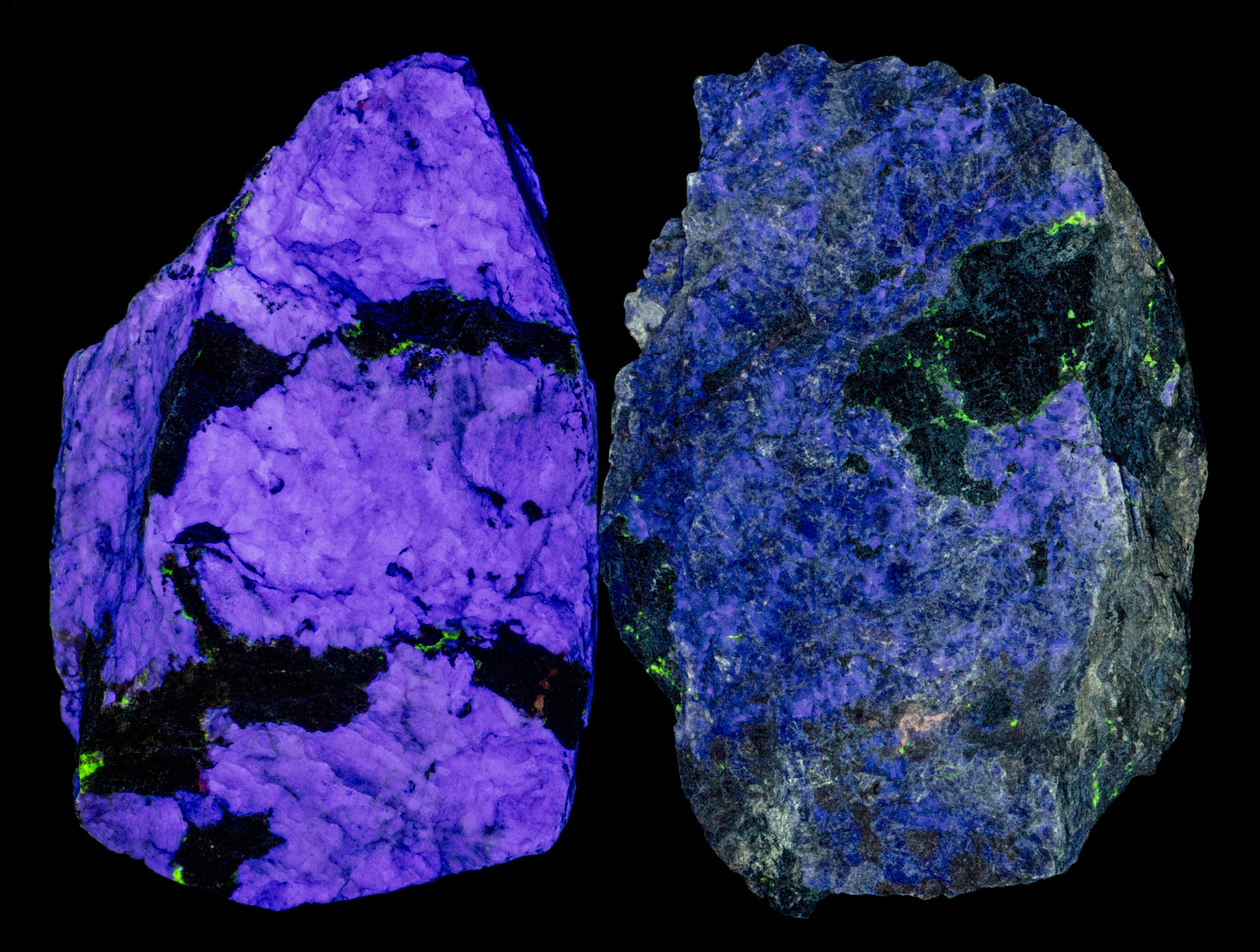 Fluorescence under 340 nm LED UV light.