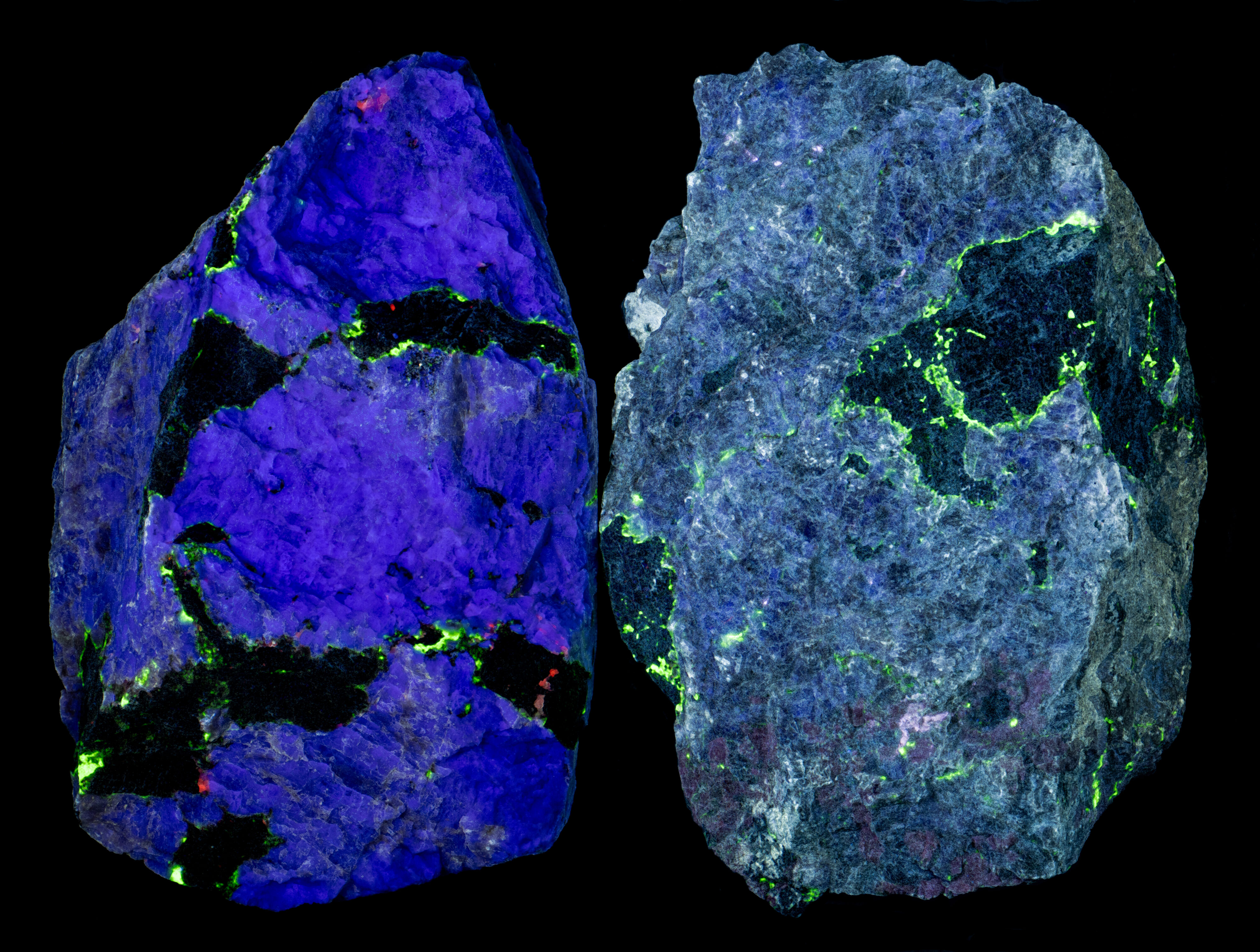 Fluorescence under midwave UV light.