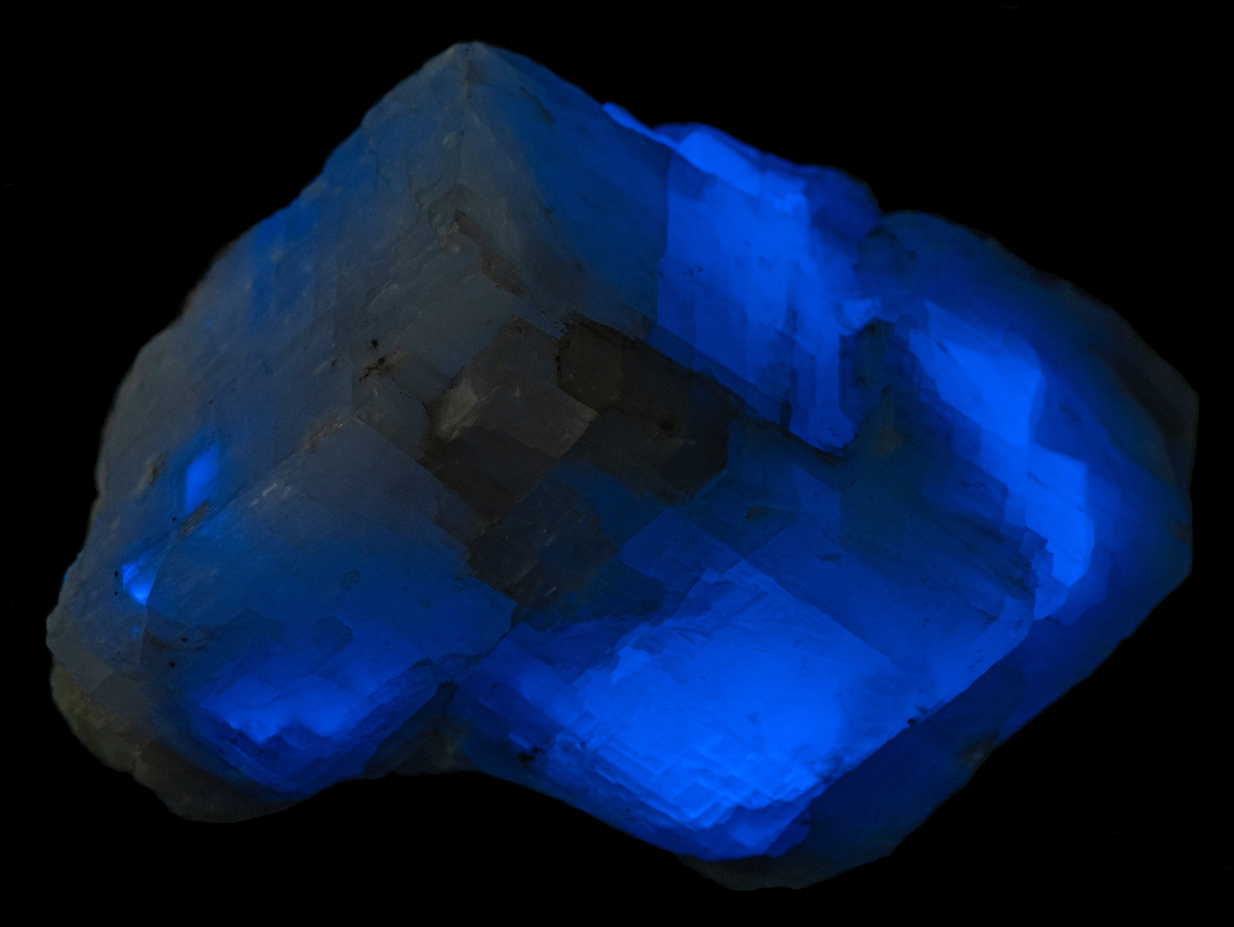 Afterglow after exposure to midwave UV light.