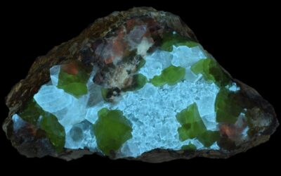 The Fluorescence of Elemental Sulfur: Real or Perceived Phenomenon?