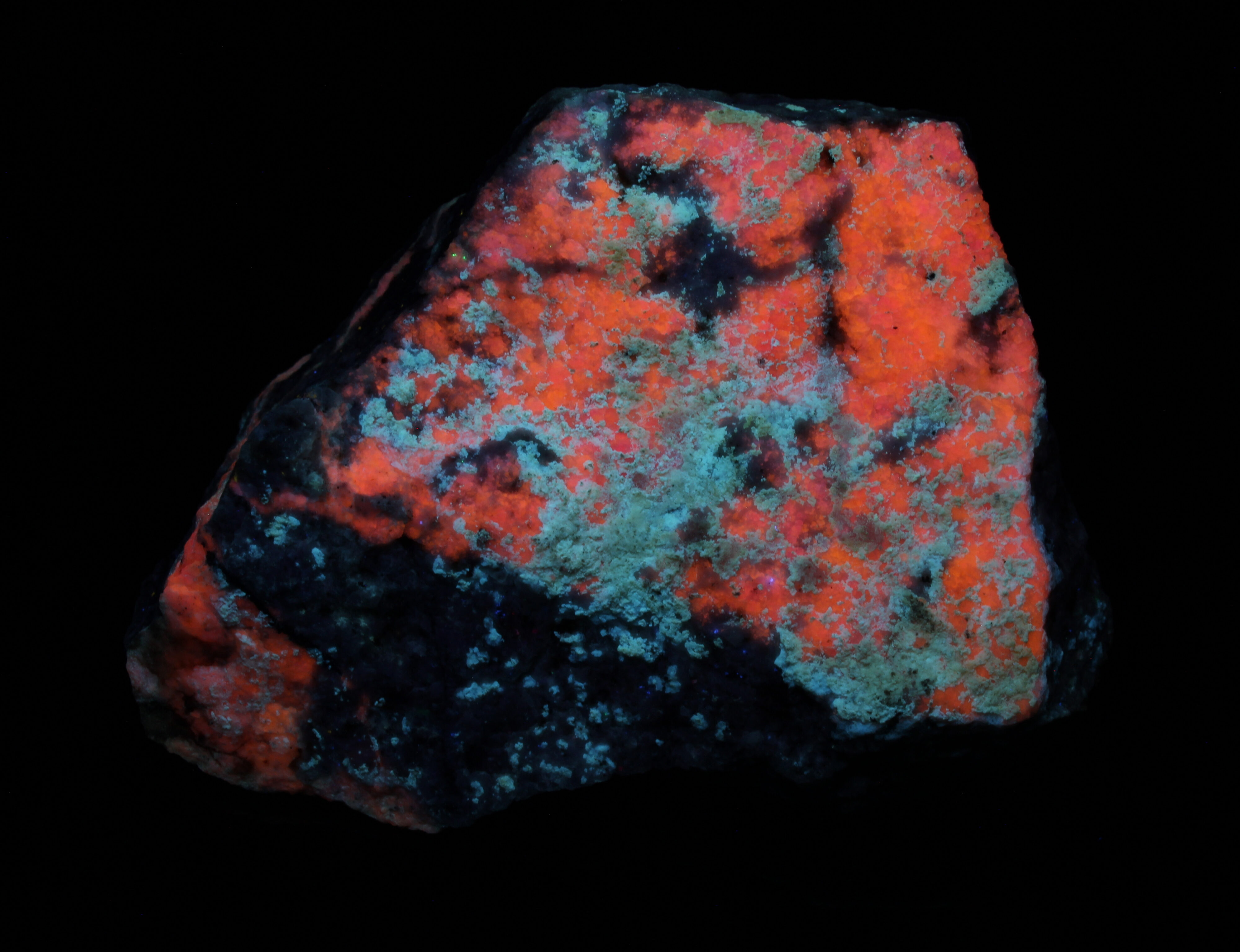 Fluorescence under midwave UV light.