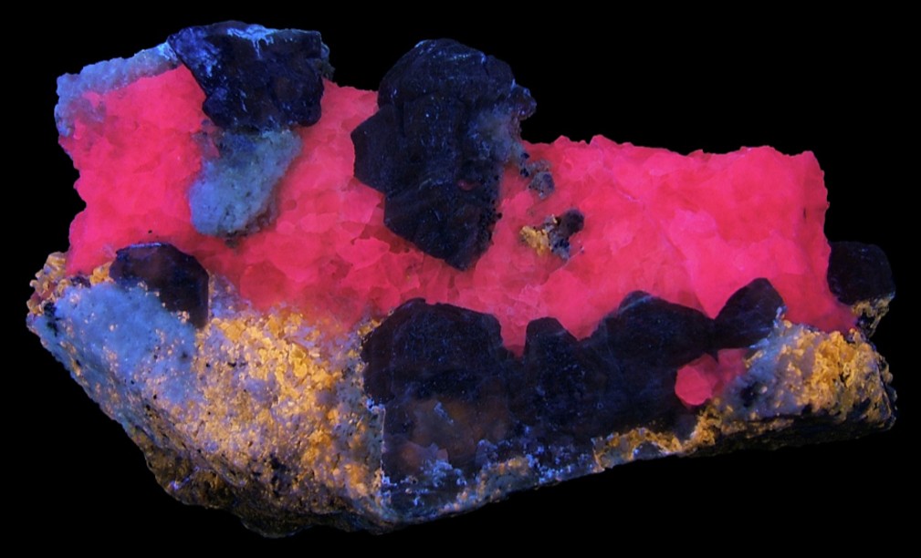 Fluorescence under midwave UV light.